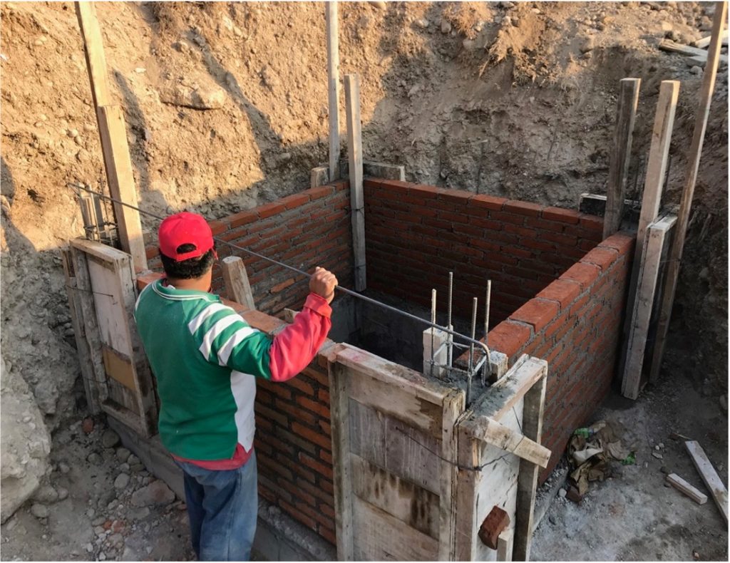 Construccion de cajas de operación e instalacion de diversas valvulas vios constructora